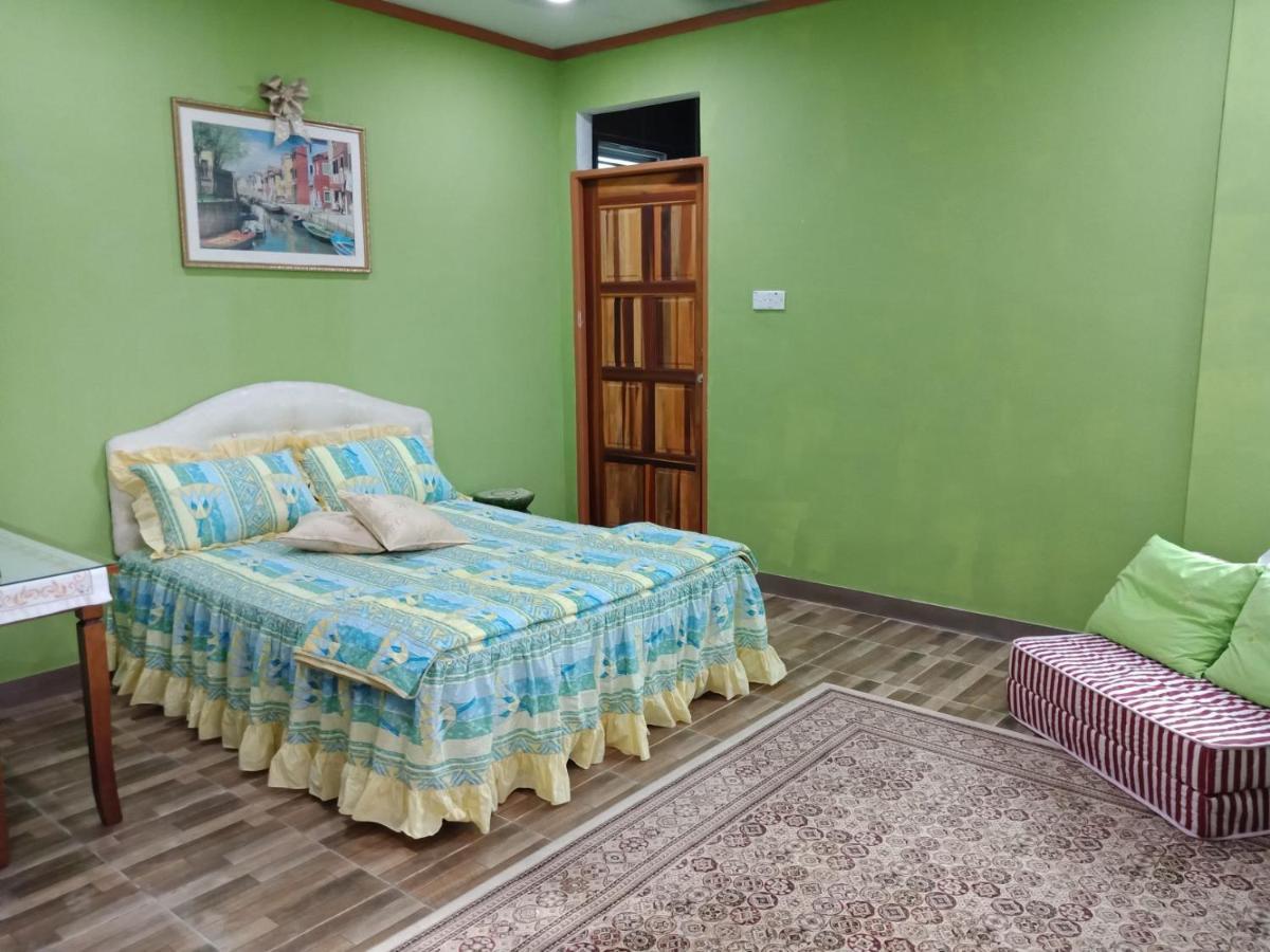 Jazepuri - Jaze 1 Appartement Kuching Buitenkant foto