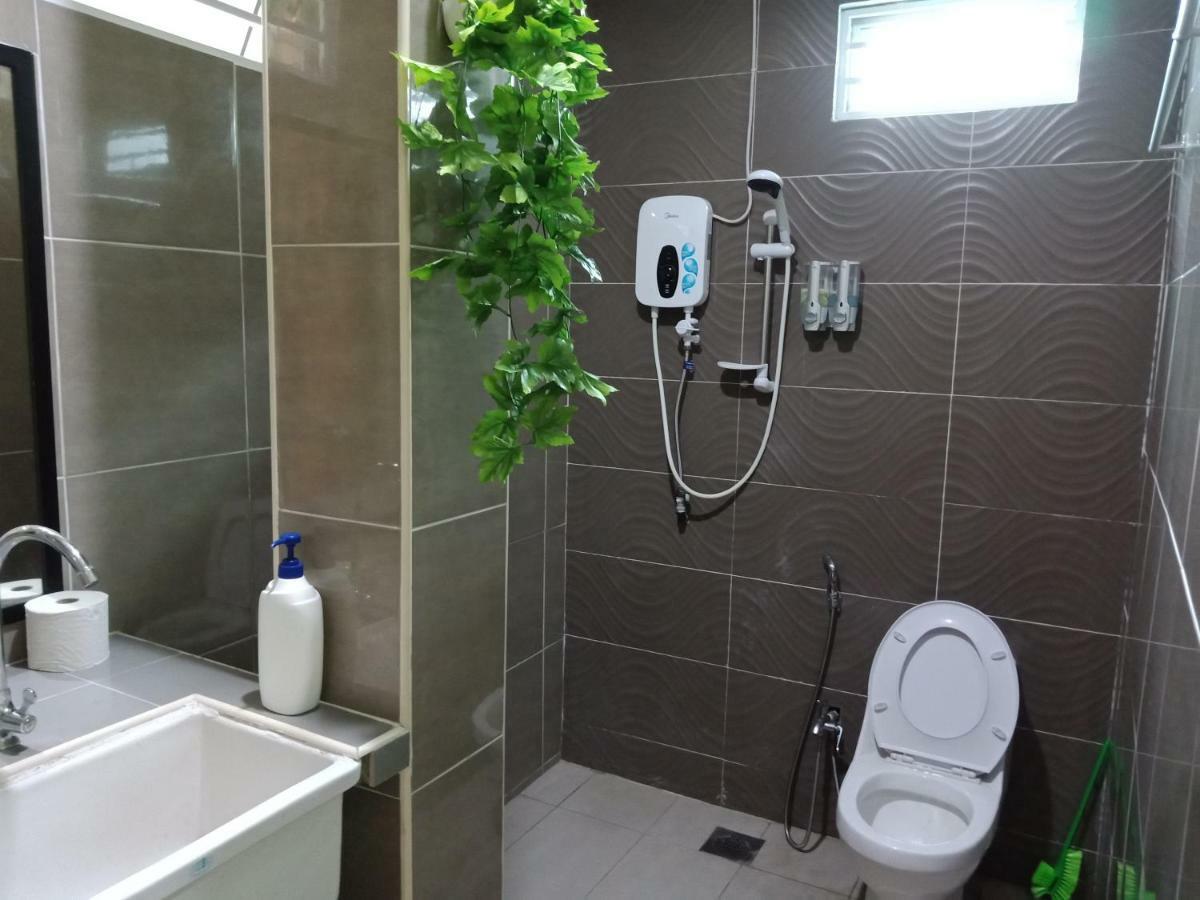 Jazepuri - Jaze 1 Appartement Kuching Buitenkant foto